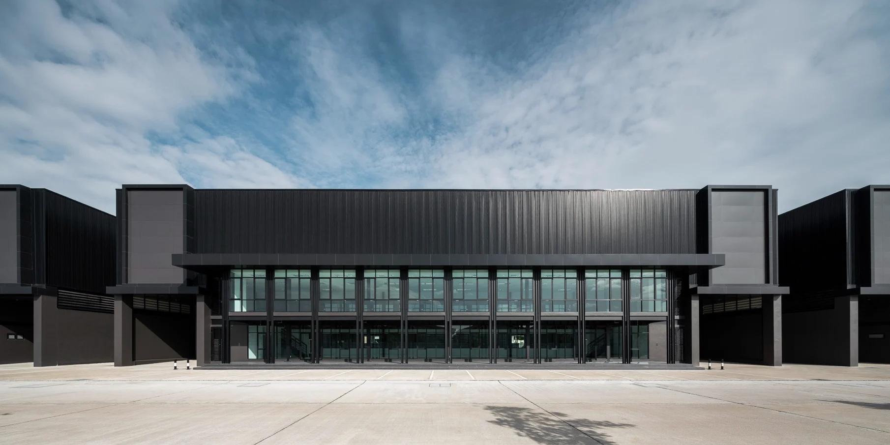 Bang Sao Thong Theparak Road Warehouse for Rent | Samut Prakan | 1,200 SQM | Container Truck Access | WH-3881